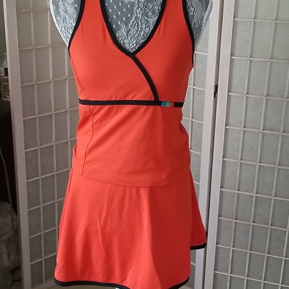 Orange and blk tail tech skirt and tennis set